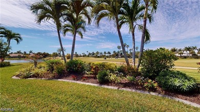 Welcome to this beautifully renovated 3-bedroom + den, 2.5-bath - photo 36