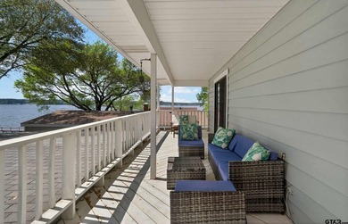 Spacious 4/3 waterfront home situated on Lake Palestine - photo 37