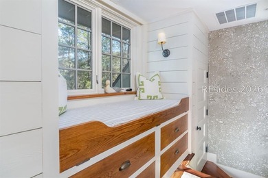 This beautiful 1,570 square foot cottage is set on 2.52 - photo 20