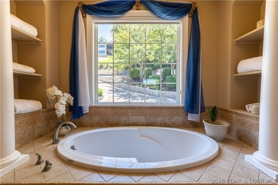 Arrange a showing on this exquisite 6 bed 4 (full) bath luxury - photo 21