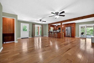 Discover the perfect blend of modern living and serene rural - photo 5