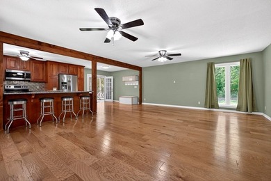 Discover the perfect blend of modern living and serene rural - photo 6