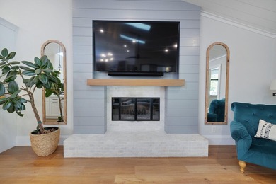 Welcome to an extraordinary, fully renovated estate in the - photo 6