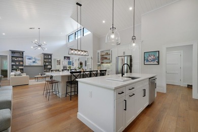 Welcome to an extraordinary, fully renovated estate in the - photo 7