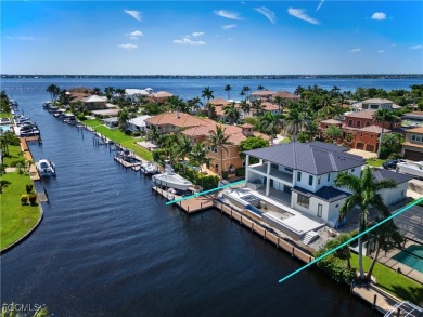 Caloosahatchee River Home For Sale in Fort Myers Florida