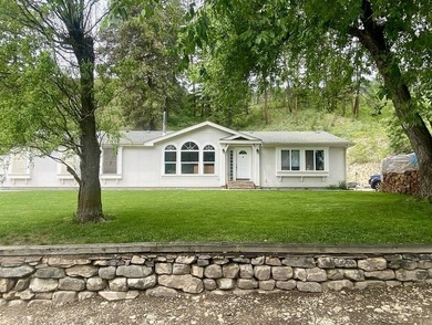 (private lake, pond, creek) Home For Sale in Kettle Falls Washington