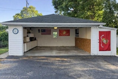 Charming, well-maintained brick ranch just steps from highly - photo 3