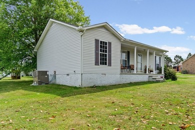 Beautifully updated 3 bedroom, 2 full bathroom home located at - photo 3