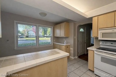 Charming, well-maintained brick ranch just steps from highly - photo 7