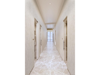 Flushing's New Iconic Commercial Tower - Located in the heart of - photo 4