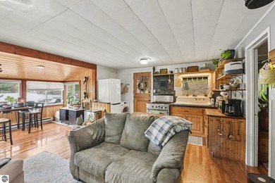 Are you looking for the perfect Northern Michigan lake getaway - photo 5
