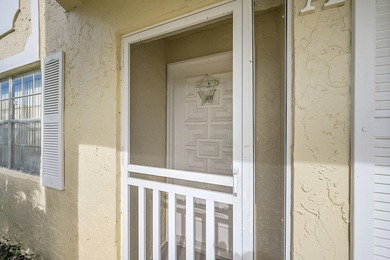 Gorgeous oversized lakefront corner villa in trendy Delray Beach - photo 4