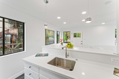 Modern Two-Story Elegance in Central Brisbane Minutes from SF & - photo 10