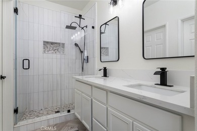 Tucked within the Chambray community of Ladera Ranch, this - photo 11
