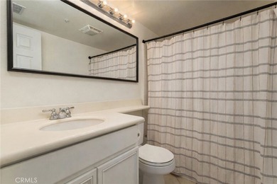 Tucked within the Chambray community of Ladera Ranch, this - photo 13