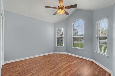 Welcome home to this perfectly located 3-bedroom, 2-bath - photo 16