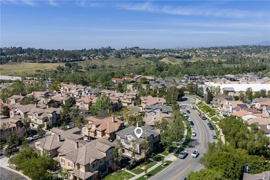 Tucked within the Chambray community of Ladera Ranch, this - photo 20