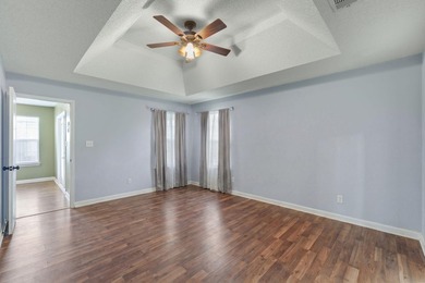Welcome home to this perfectly located 3-bedroom, 2-bath - photo 22