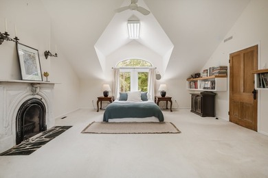 This country home has retained its old-world charm over time - photo 25