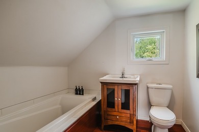 This country home has retained its old-world charm over time - photo 49