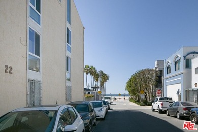 Beach life can't get any better than this! Located at the corner - photo 3