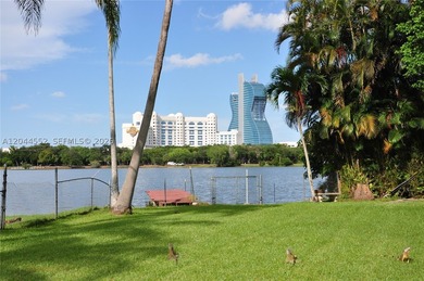 Nestled on a spacious corner lot, this charming 4 bedroom/2 - photo 1