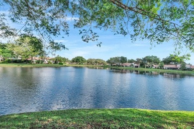 (private lake, pond, coastal) Condo For Sale in Deerfield Beach Florida