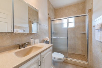 Experience the ultimate Doral lifestyle in this stunning 5BR/3BA - photo 10