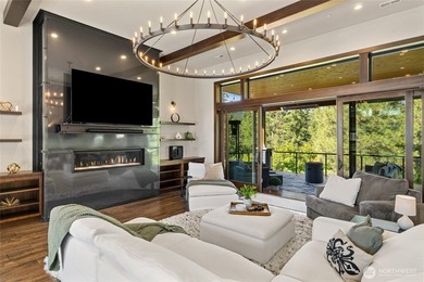Mountain living meets timeless comfort in this beautifully - photo 2