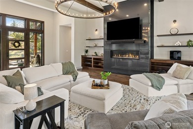 Mountain living meets timeless comfort in this beautifully - photo 5