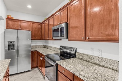Welcome to River Marina, a charming 3-bedroom, 2.5-bathroom - photo 9
