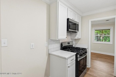 Shhh... Lakeview Heights is one of Clinton's best-kept secrets! - photo 8