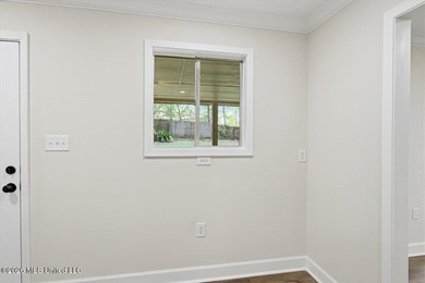 Shhh... Lakeview Heights is one of Clinton's best-kept secrets! - photo 9