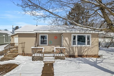Still renting?? Now you can own!! This cozy 2 bedroom, 1 - photo 26