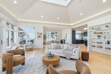 Welcome to 185 14th Avenue in Santa Cruz, an extraordinary - photo 7