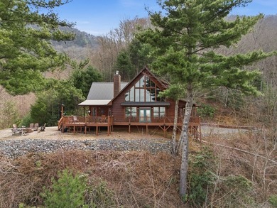 Nestled High in the scenic mountains of the Nantahala Gorge - photo 2