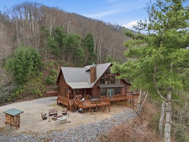 Nestled High in the scenic mountains of the Nantahala Gorge - photo 4