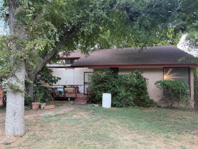 Lake Home For Sale in Dallas, Texas