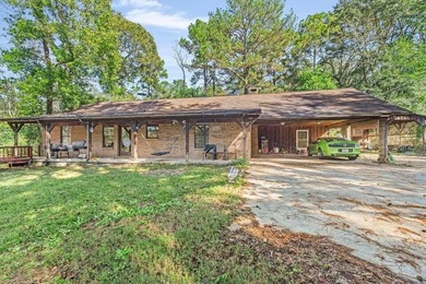 (private lake, pond, coastal) Home For Sale in Hattiesburg Mississippi