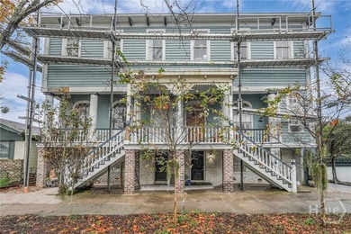 PRICED BELOW APPRAISAL! Seller offering $10,000 in concessions - photo 1
