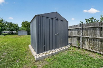 Nestled in a sought-after enclave surrounded by sprawling ranch - photo 27
