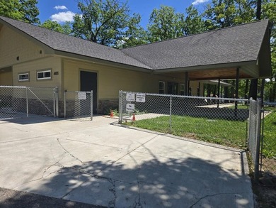 Like a New Home!! Completely renovated split ranch - remodeled - photo 38