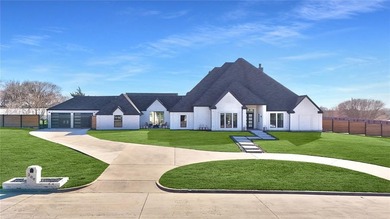 Lake Ray Hubbard Home For Sale in Heath Texas