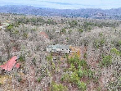 Welcome to this beautifully maintained 3-bedroom, 2-bath - photo 3