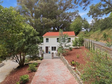 Welcome to 17250 Pine Ave - Tucked away at the end of a private - photo 4