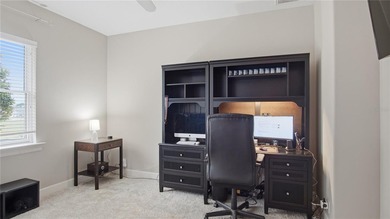 Welcome to luxury living in the desirable gated golf community - photo 22
