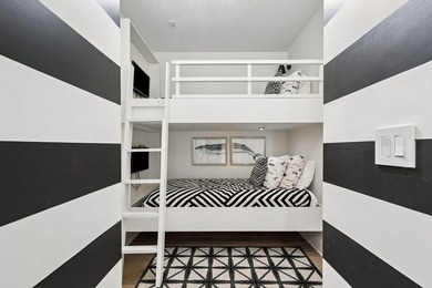 Welcome to ''On The Square'' at Georgetown Condos in Rosemary - photo 29