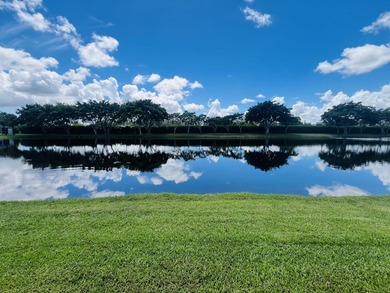 Welcome home to this 3-bedroom, 2-bathroom waterfront home in - photo 31