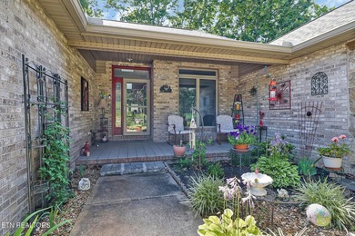 Step inside to an open floor plan featuring a spacious living - photo 4