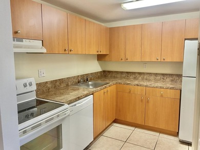 ATTENTION INVESTORS- FOR SALE 2 Bed/ 2 bath Spacious second - photo 2